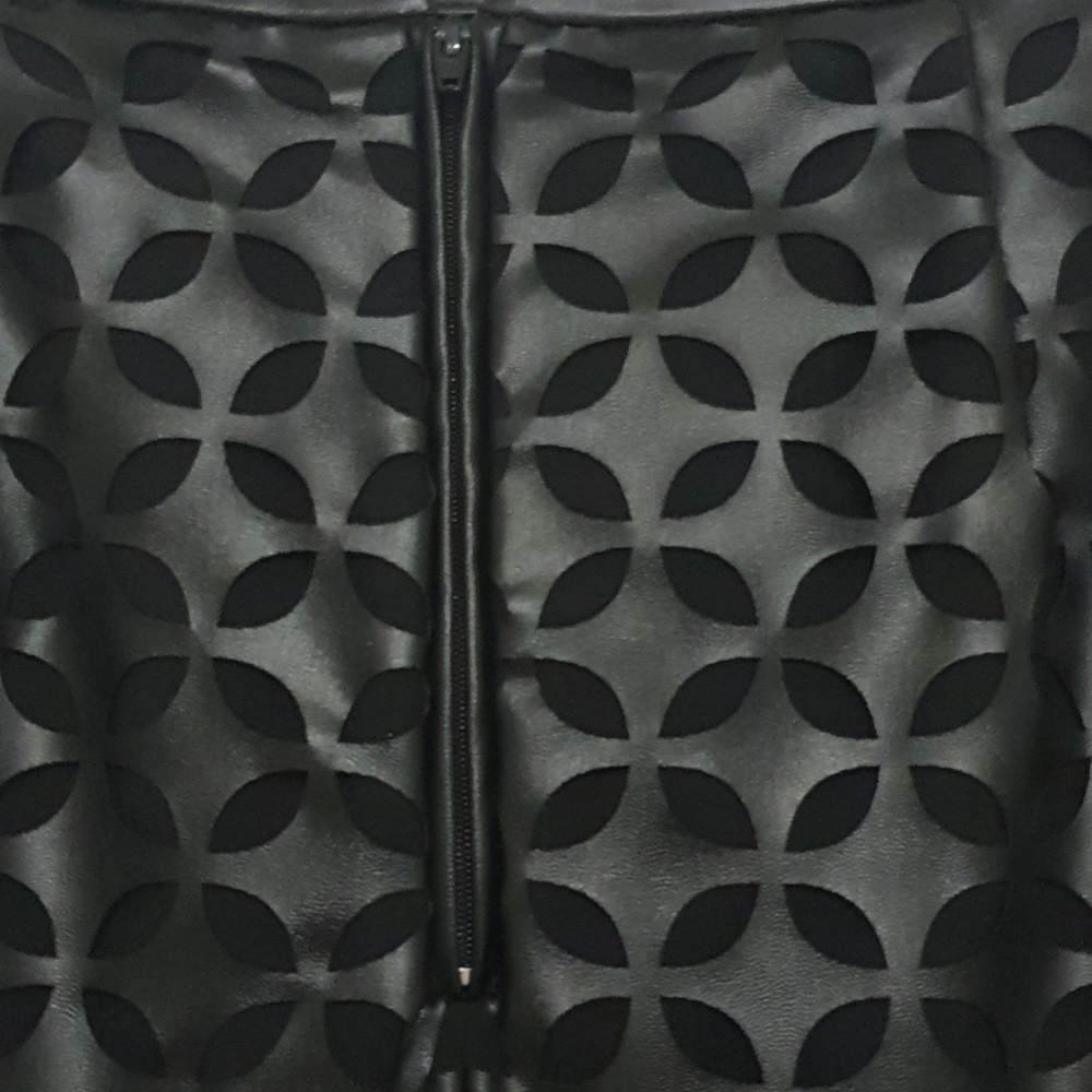 ‼Vince Camuto Leather Mini Skirt‼ - Picture 3 of 6